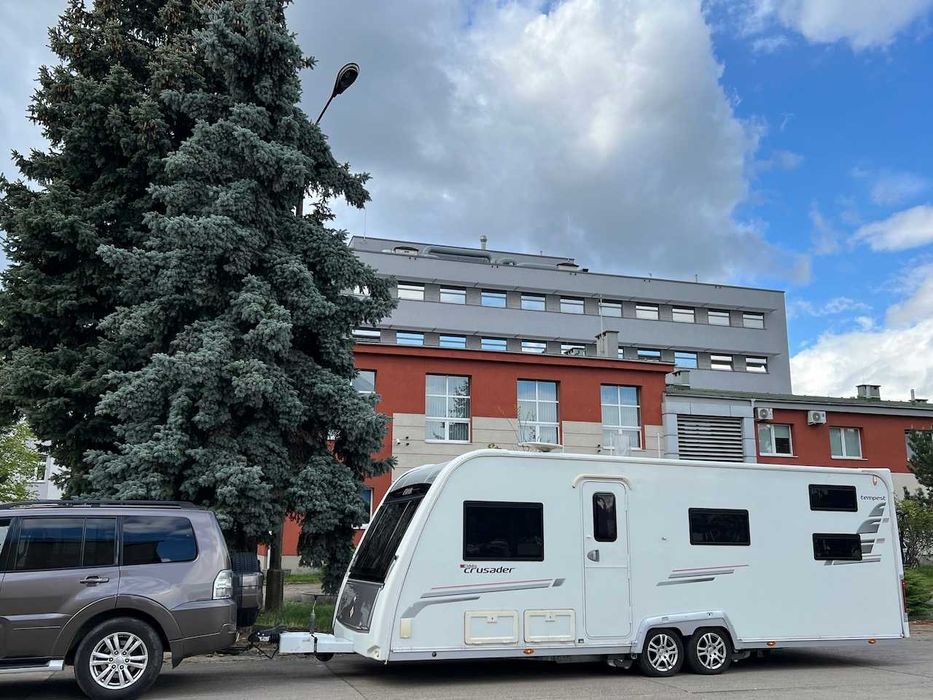 Duża Przyczepa ELDDIS   Crusader  7 osobowa !