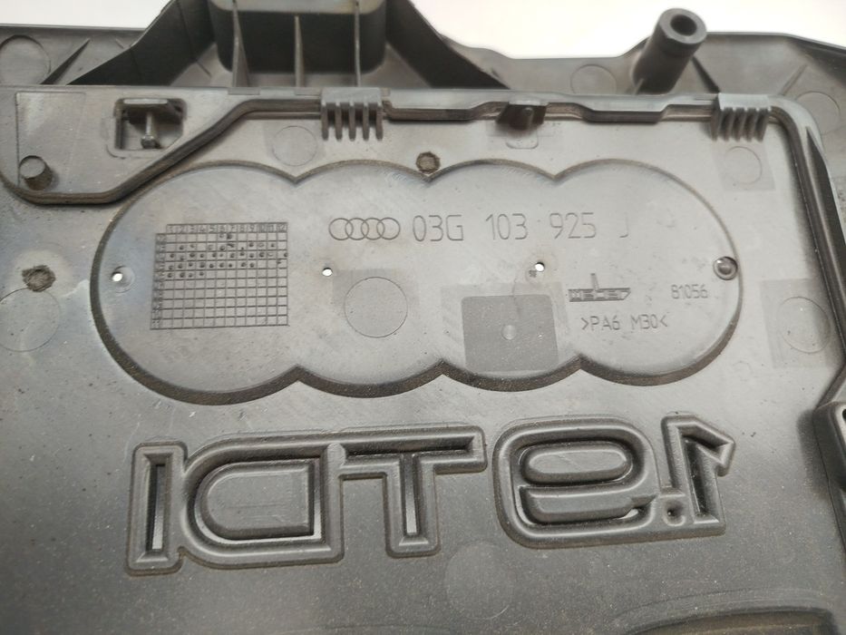 Cobertura do motor / blindagem superior do motor AUDI A3 (8P1)