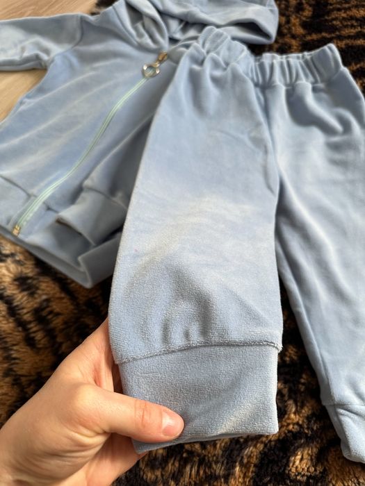 Велюрові костюми