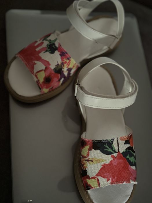 Menorquinas, tam. 28. Portes grátis!