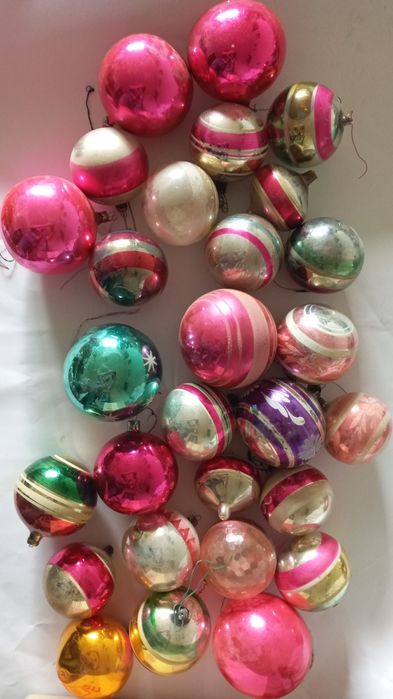 Елочные  игрушки  ссср  домики снеговик