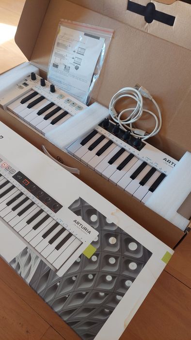 Teclado controlador midi arturia keystep 37