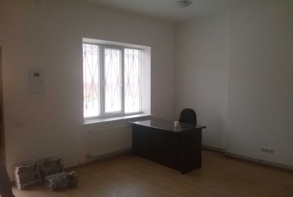 №: 20401 - Приміщення в центральній частині міста, 41 м2