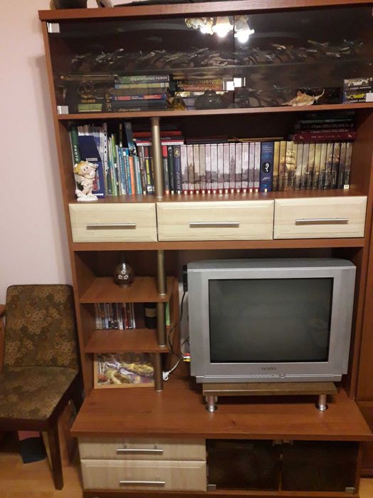 Тумба під TV з надстройкою