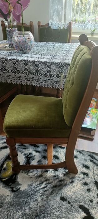 Krzesła do salonu, jadalni