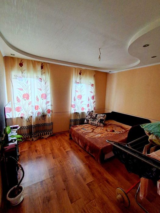 Продам ½ частина будинок в Будах 63 м2