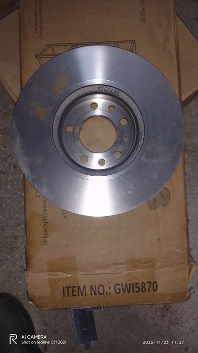 Nowa tarcza hamulcowa GM