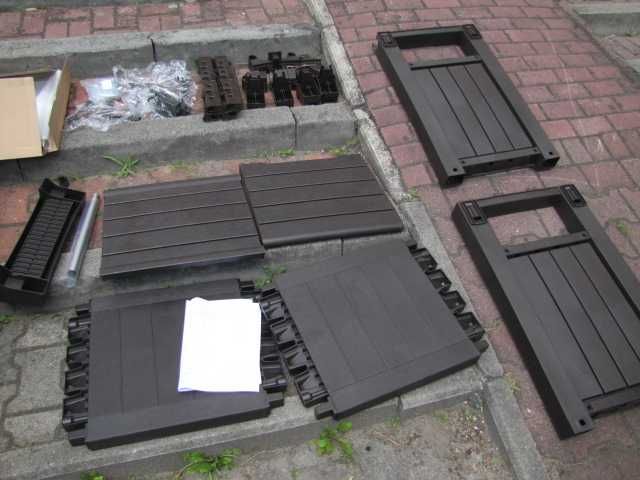 Keter Stolik boczny do grilla brązowy na kólkach blat metalowy