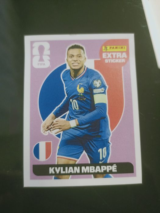 Kylian Mbappé roxo