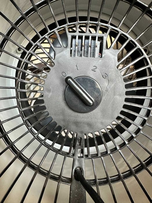 Ventoinha de Pé HOFFEN