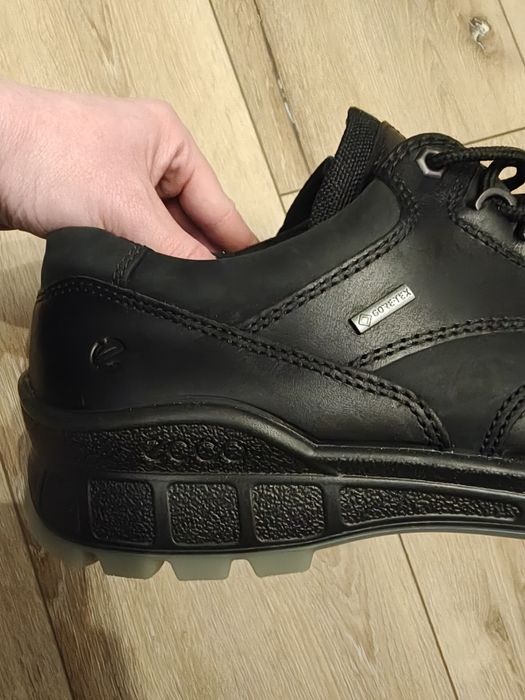 Buty Ecco track  Gore-Tex 43