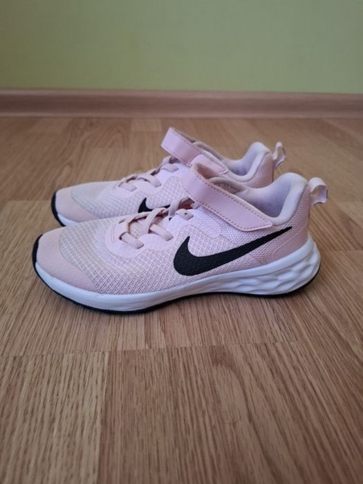 Кросівки Nike 31.5p