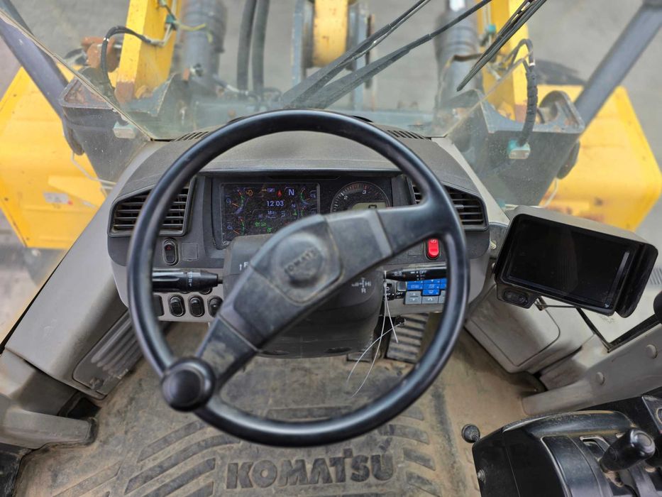 Фронтальний навантажувач Komatsu WA380-7