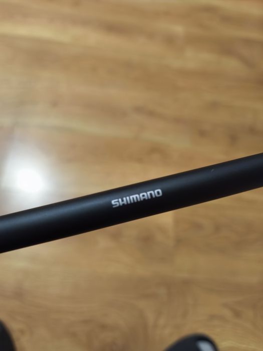 Cana Shimano e carreto sem uso