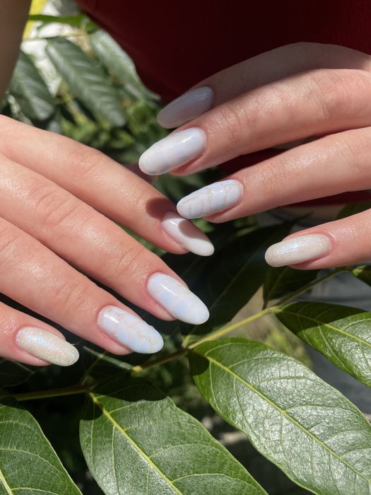 Манікюр ,нарощення