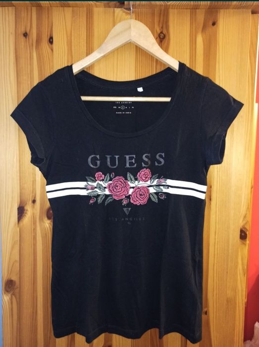 Guess koszulka czarna z różami