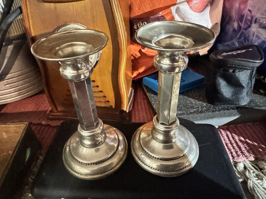 Castiçais novos dois pares