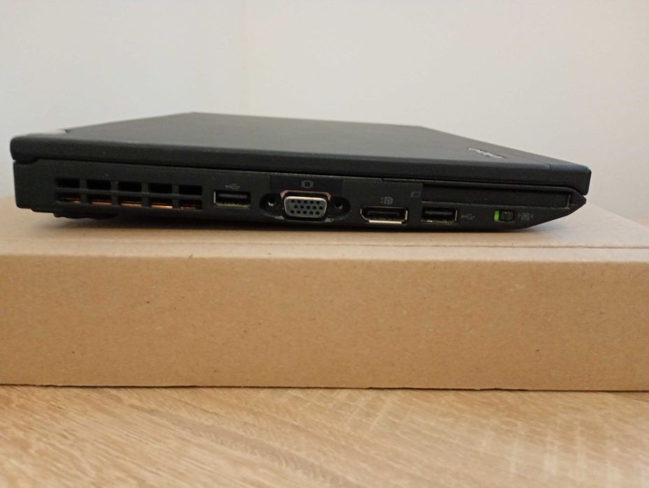 Lenovo ThinkPad X220 i5 / 8 GB RAM / SSD 128 GB