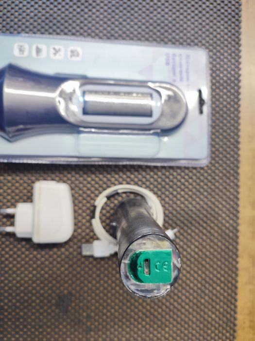 Новий та б/у в подарунок від мікро USB