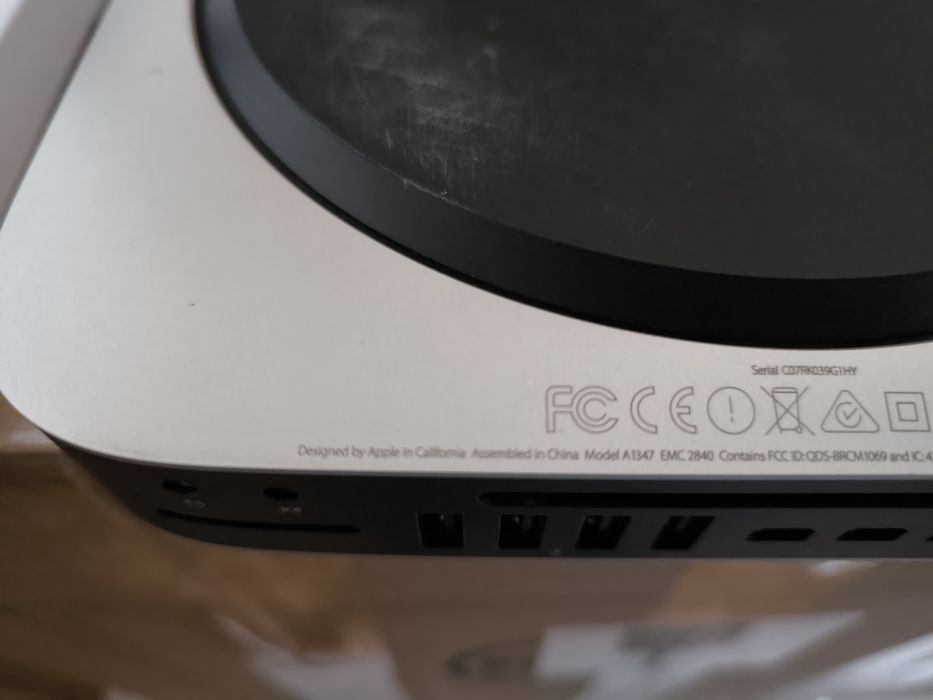 Macmini A1347 8gb SSD