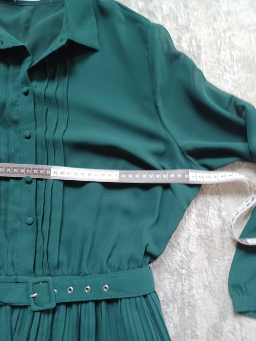 Jak nowa, zielona sukienka wizytowa, Reserved XL,XXL, 42, 44