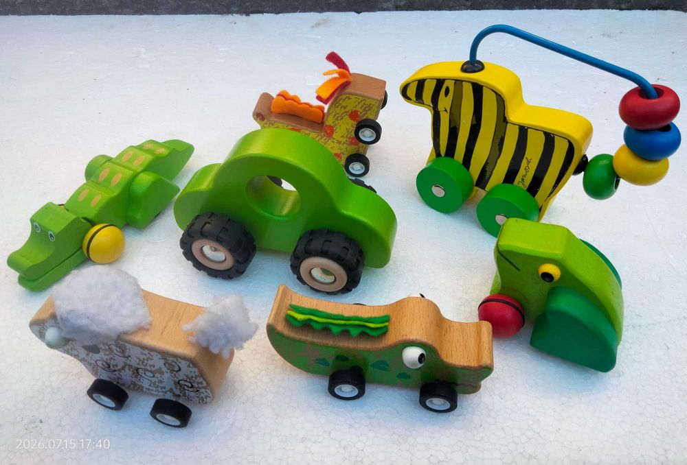 Пакет деревянных игрушек-каталок (Hape, Janosch, Cubika) для малышей