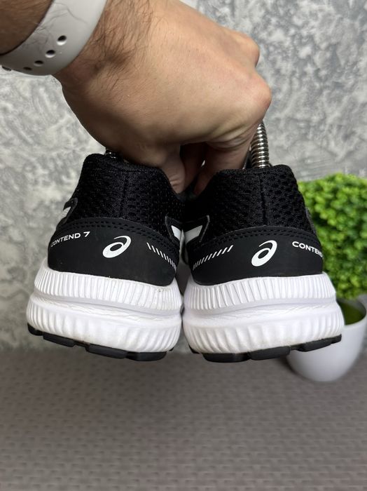 ASICS Contend 7 кроссовки 39 размер спортивные черные