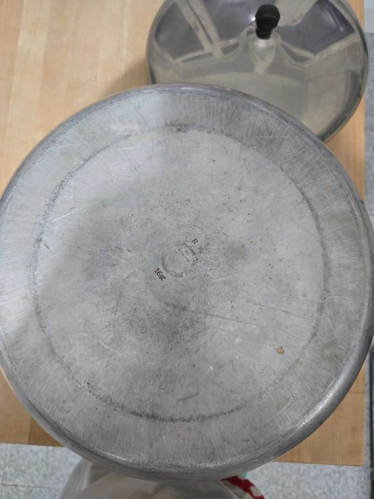 Panela  de stainless stee de 15 litros,  30 cm de diamatro