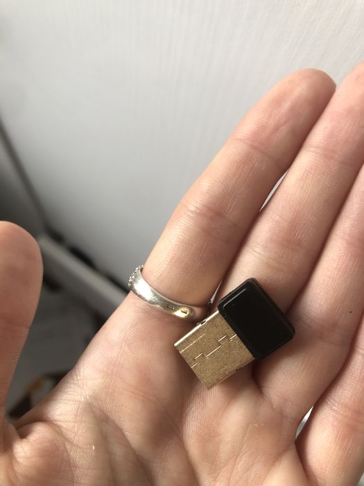 Bluetooth адаптер новий