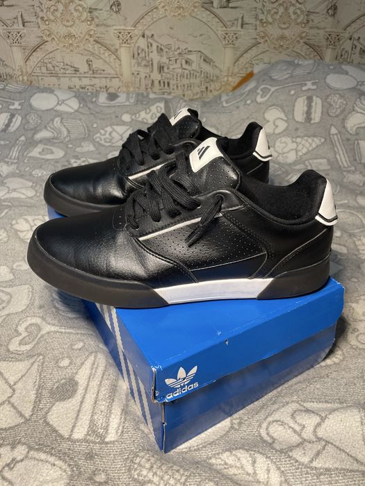 Кросовки adidas