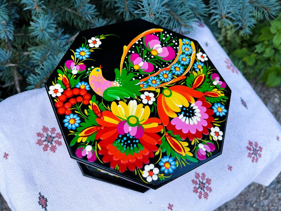 Скринька.Петриківський розпис