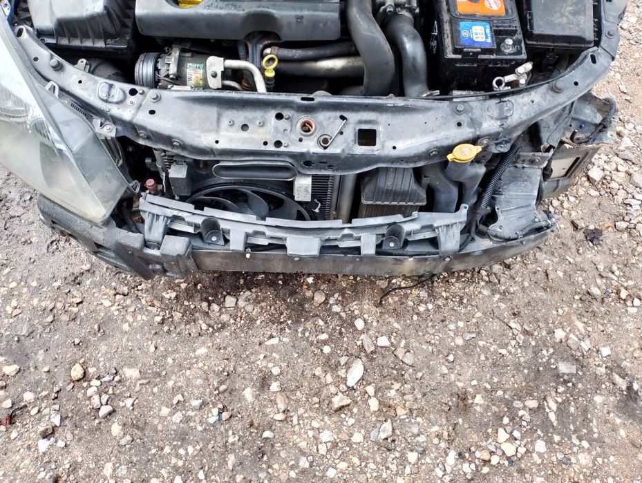 Pas przedni opel astra h