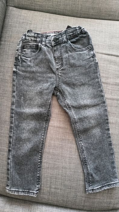 Spodnie Zara 104.