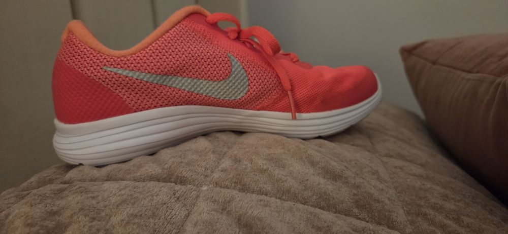Sapatilhas NIKE novas