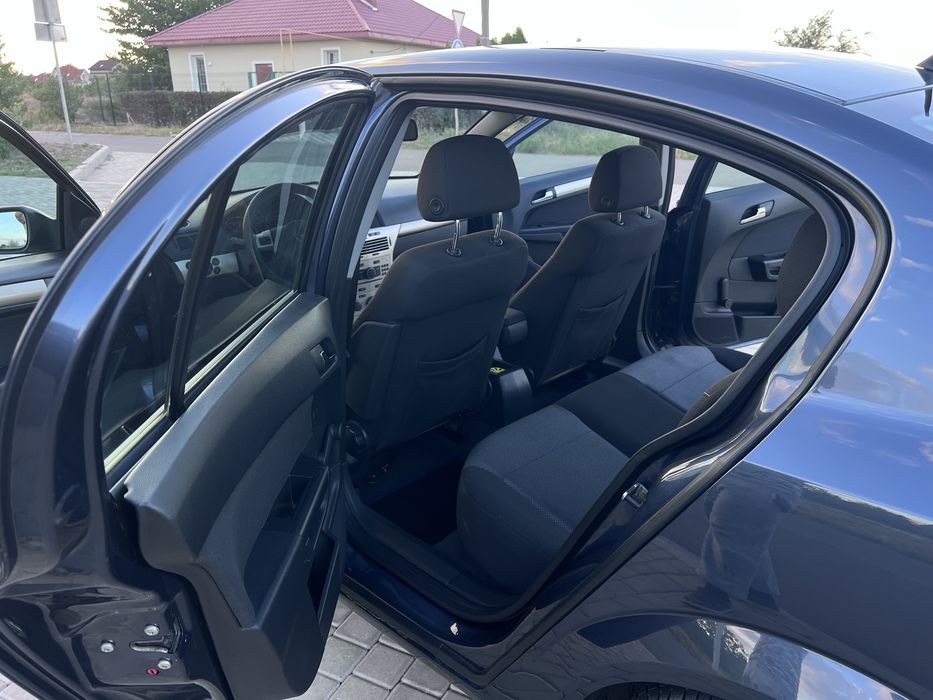Авто для ЗСУ Opel Astra H Opel