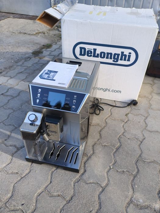 2025 рік De'Longhi PrimaDonna Class Evo ECAM 550.85.MS LatteCrema System з молочником капучинатор кавомашина кавоварка кофемашина коферка Делонджи б/у