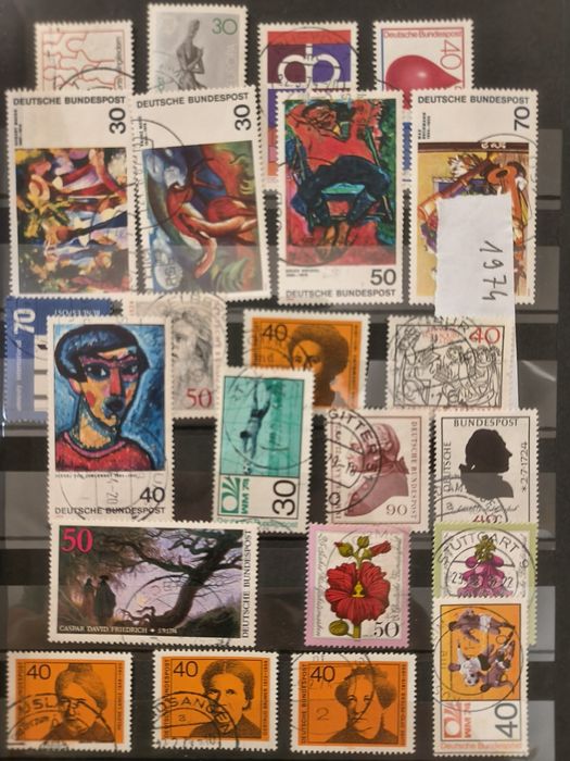 Niemieckie stemplowane znaczki z rocznika 1974