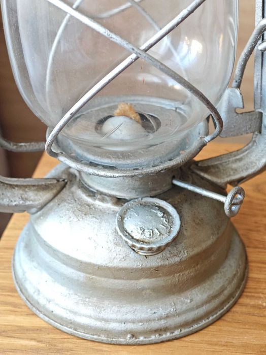 Stara Polska lampa naftowa Jupiter 2