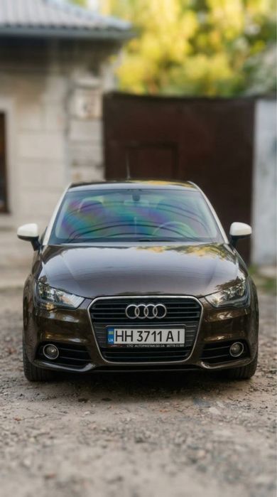 Audi A1 срочно продам