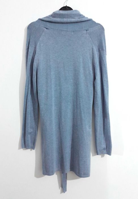 Casaco de malha com cinto azul claro Zara T: S (serve a M)