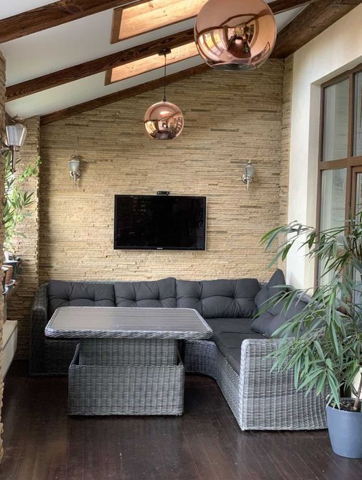 Аренда дома 400м² с бассейном на берегу озера Мартышев Осокорки