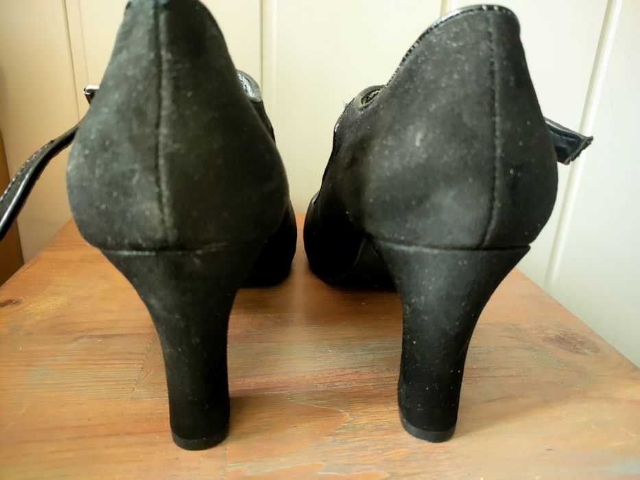 Półbuty Damskie na obcasie