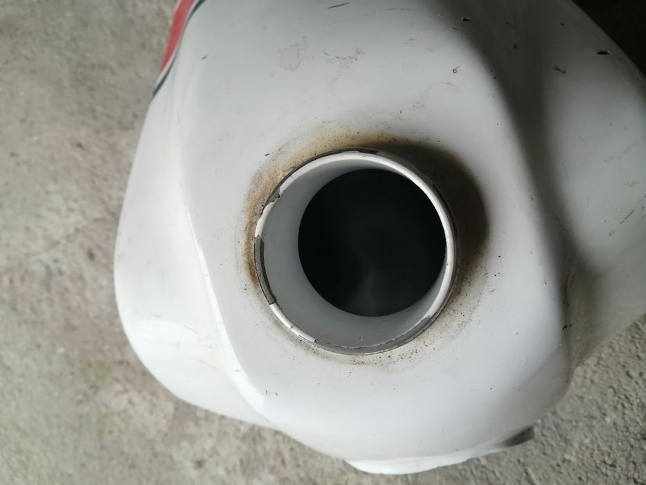 Vendo depósito da yahama DT 125 ypvs