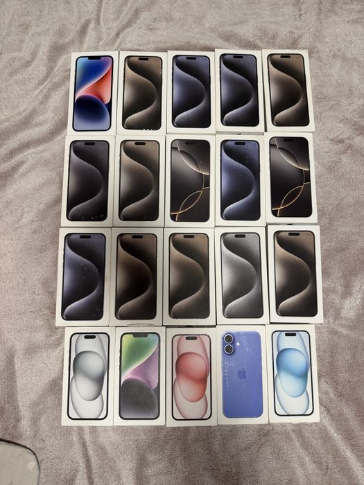 Коробки з під техніки Apple