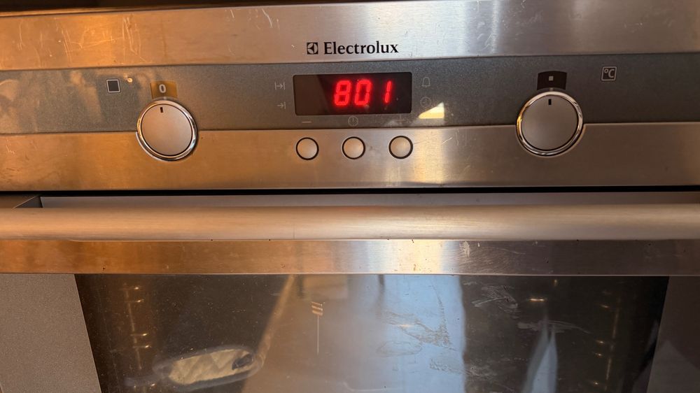 Forno de Encastrar ELECTROLUX - EOB 43100 X