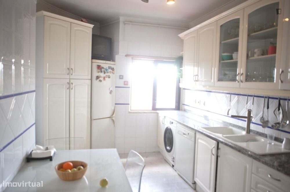 Quarto - localizado em Lisbon