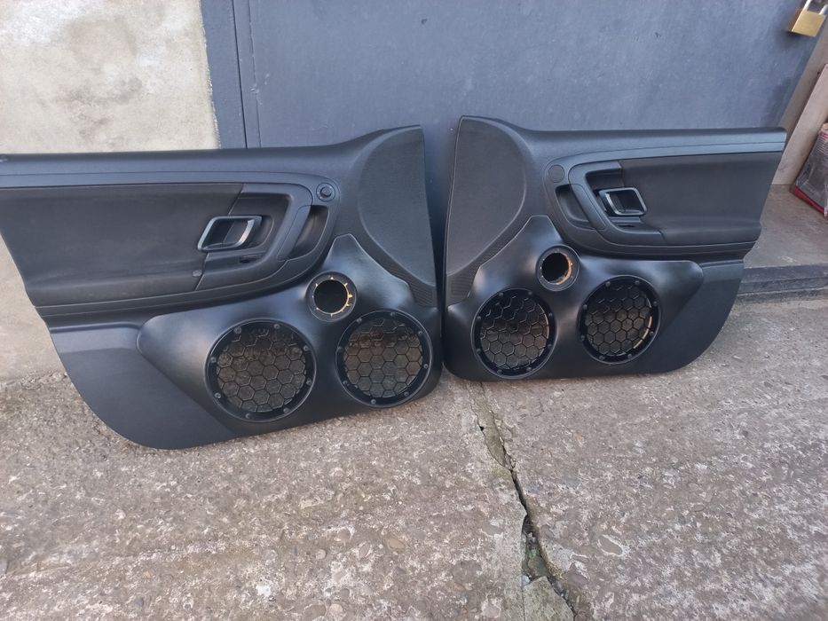 Дверные карты, громкий фронт  Skoda Fabia 2, Фабия 2