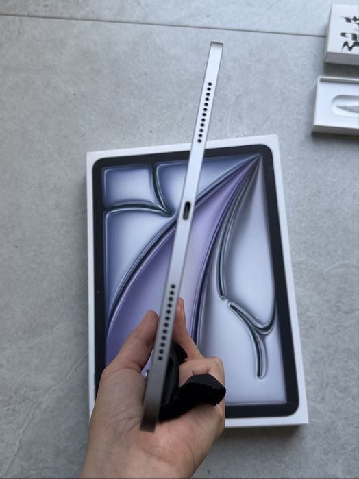 iPad Air 11 cali M2 128 GB tablet + rysik Apple Pencil Pro stan bardzo dobry