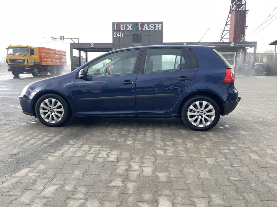 Volkswagen Golf V 1.6 MPI