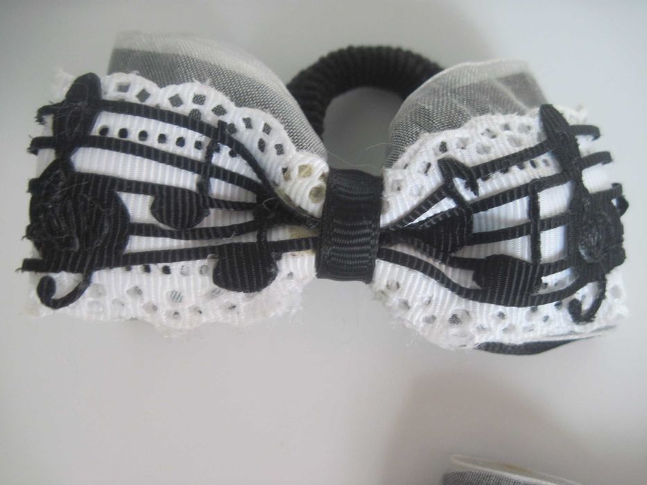 Резинки для дівчинки. Ручна робота
